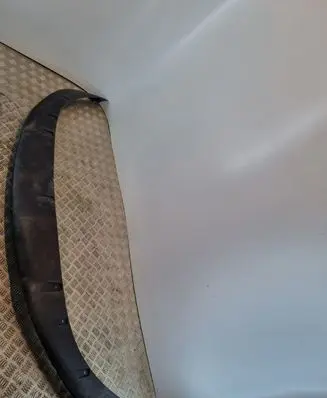 Front bumper lip