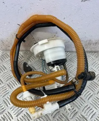 BMW 3 E90 E91 Fuel level sensor 7162394