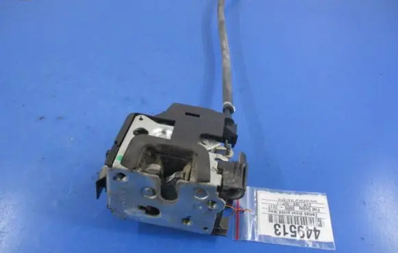 Fiat Doblo Front door lock