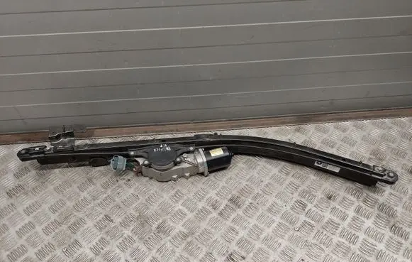 Chrysler Pacifica Sliding door motor 68186017AEA PN5926737AA