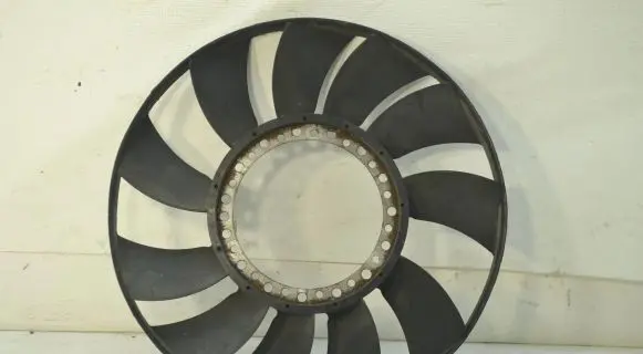 Audi A6 Allroad C5 Fan impeller 059121301