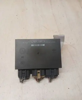 Seat Toledo II (1M) Comfort/convenience module 5DK00821350
