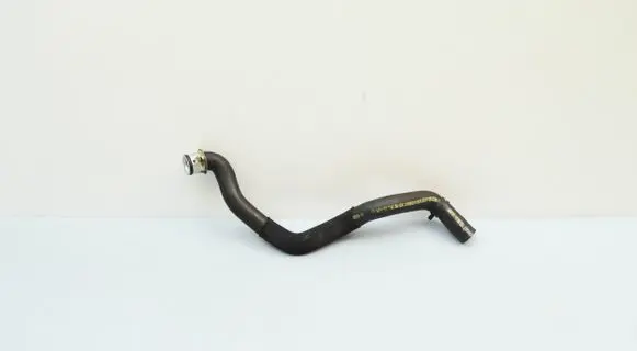 Coolant pipe/hose