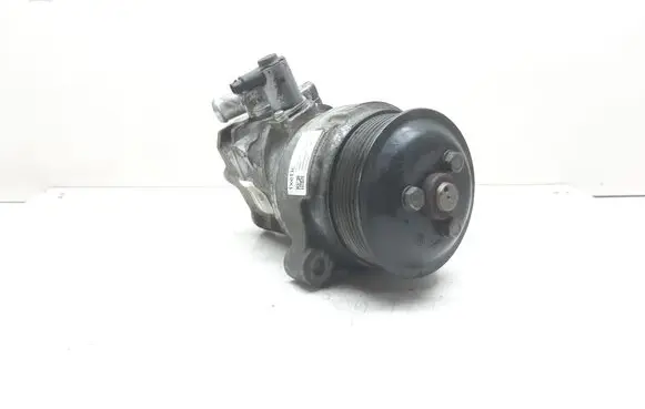 BMW X6 M Power steering pump 6799278
