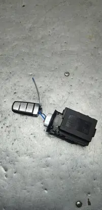 Volkswagen PASSAT B6 Ignition lock 3C0905843 2505Q07S