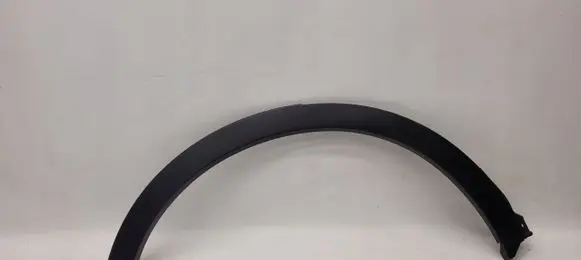Suzuki SX4 S-Cross Rear arch trim