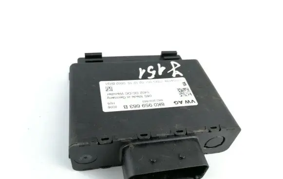 Audi A5 8T 8F Voltage converter/converter module 8K0959663B