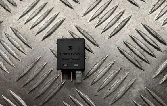 Mercedes-Benz Sprinter W906 Other relay 0035420219