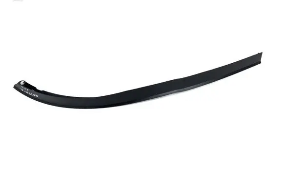 Front bumper lip