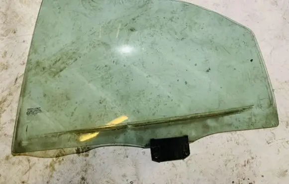 Ford Mondeo MK I Rear door window glass