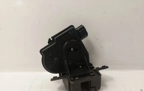 Toyota Auris 150 Tailgate/trunk/boot lock/catch/latch 6935002080
