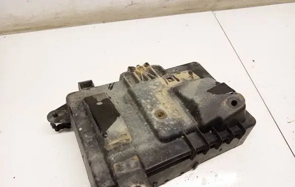 Opel Astra G Battery box tray 09132098