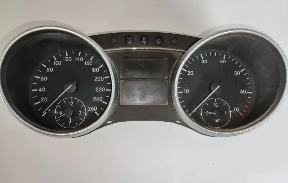 Mercedes-Benz ML W164 Speedometer (instrument cluster) A1645402047 A2C53112705