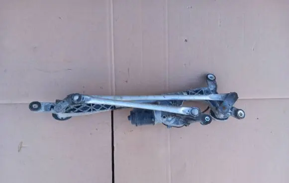 Subaru Legacy Front wiper linkage and motor 38379BL 38379CL