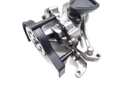 Opel Astra K Oil pump 