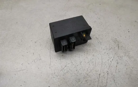 Jaguar S-Type Glow plug pre-heat relay 0281003018