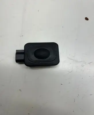 Tailgate opening switch