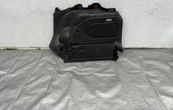 Jeep Renegade Tailgate/boot cover trim set 
