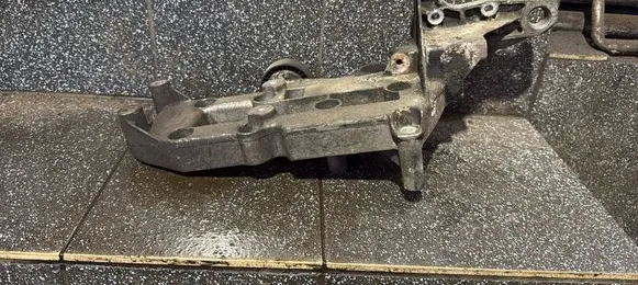 Generator/alternator bracket