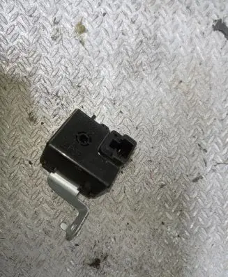 Toyota Corolla Verso AR10 Horn buzzer relay 8665013010
