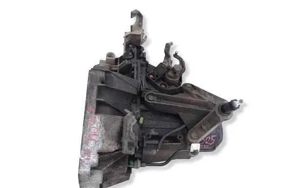 Nissan Qashqai Manual 5 speed gearbox JR5132