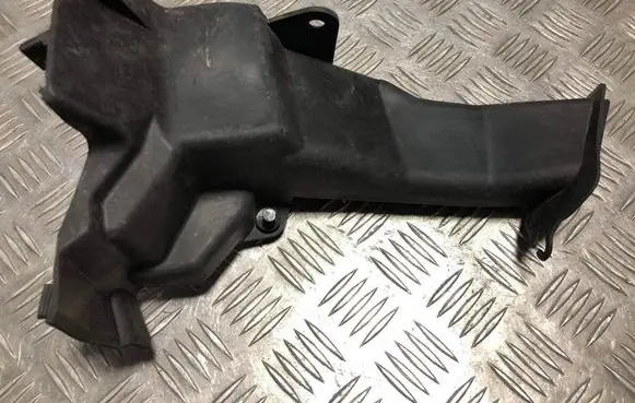 BMW 3 E90 E91 Other engine bay part 15677210 6925978