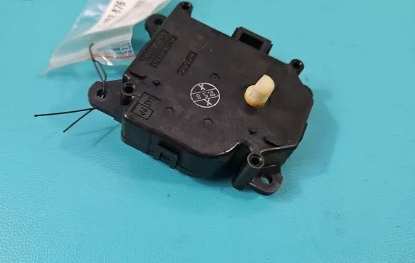 Lexus RX 330 - 350 - 400H A/C air flow flap actuator/motor 063700-8810 IMPRK1462876