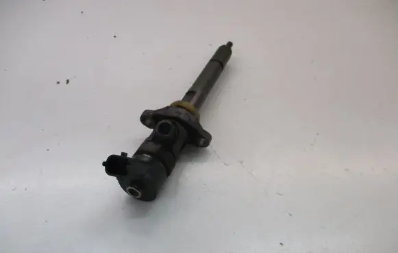 Ford Focus Fuel injector 0445110285 G8DB