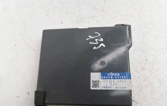 Lexus IS 220D-250-350 Other control units/modules 8865053150