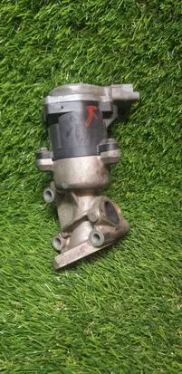 Jaguar S-Type EGR valve 4R8Q9D475A