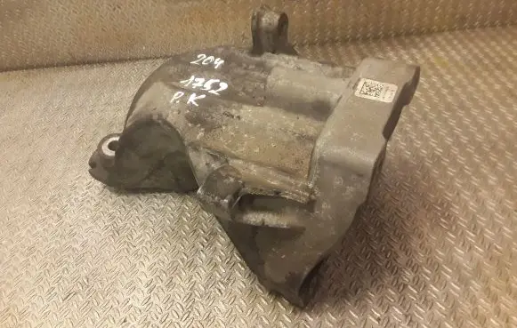 Mercedes-Benz C W204 Engine mounting bracket 6512230004 A6512230004
