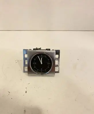 Volkswagen PASSAT B7 Clock 3AA919204A