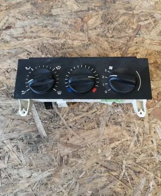 Renault Master II Climate control unit 133761F 101052