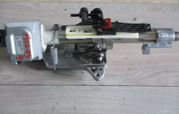 Mercedes-Benz A W169 Steering wheel axle A1694603216