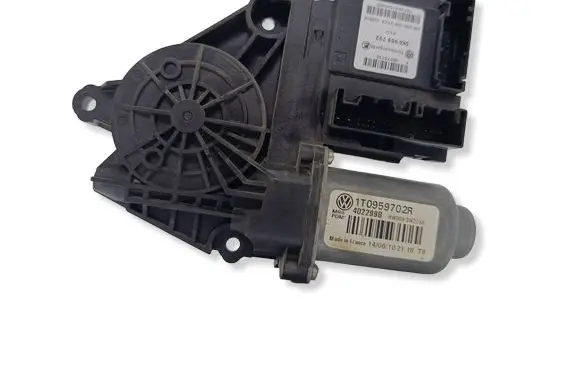 Volkswagen Caddy Front door window regulator motor 1T0959702R 402299B 5K0959792