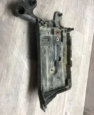 Volkswagen Golf Sportsvan Battery tray P0RT5WAN