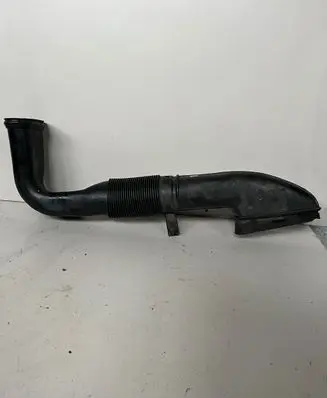 Mercedes-Benz E W212 Air intake duct part A6510903437 0112351A