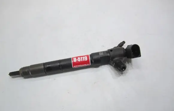 Skoda Octavia Mk3 (5E) Fuel injector 04L130277D