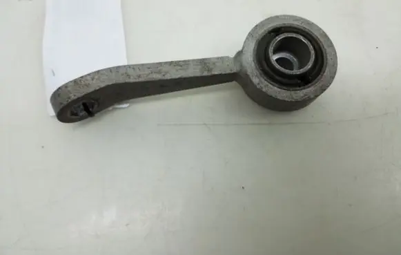 Mercedes-Benz CLS C219 Front anti-roll bar/stabilizer link A2113203989