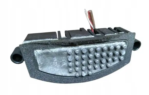 Audi A4 S4 B8 8K Heater blower motor/fan resistor A2469064100