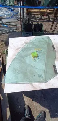 Fiat Stilo Front door window glass four-door 1212123