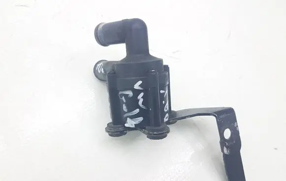 Volkswagen Golf VI Electric auxiliary coolant/water pump 5N0965561