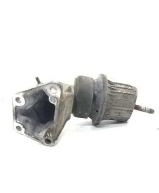 Lexus GS 300 350 430 450H Engine mount bracket