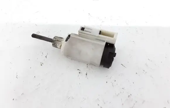 Clutch pedal sensor