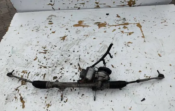 Peugeot 208 I Steering rack 6820000180