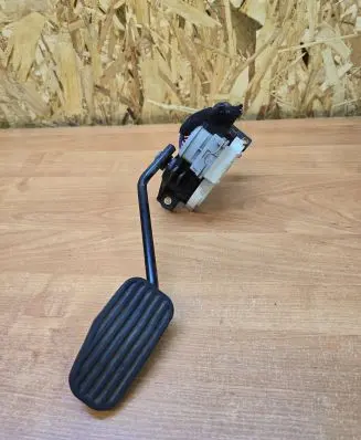 Volvo XC90 Accelerator throttle pedal 30683521 6PV00853718