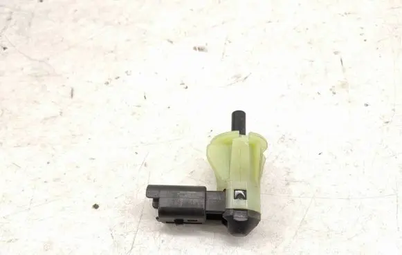 Peugeot 607 Front door sensor 1490440080