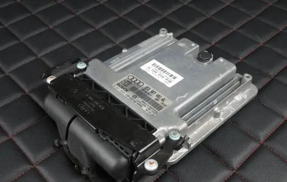 Audi A4 S4 B7 8E 8H Engine control unit/module 8E0907401AL 0281013190 8E0910401N