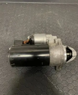 Mercedes-Benz E W212 Starter motor A6519062800 20121124 0001139065