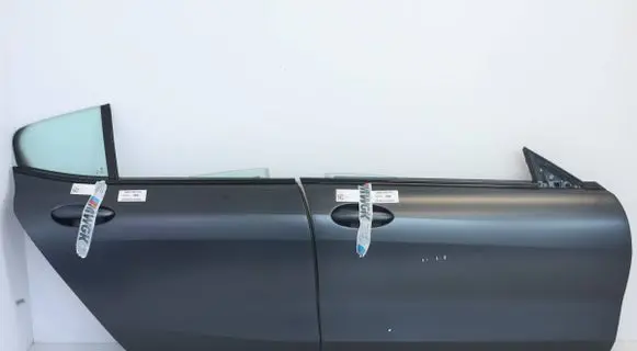 BMW M8 F93 Gran Coupe Front door 564738291